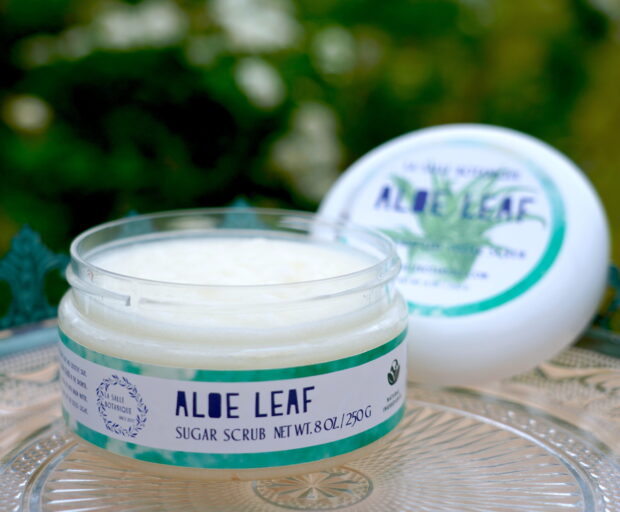 vegan sugar scrub for sensitive and dry skin with aloe vera by La Salle BOTANIQUE