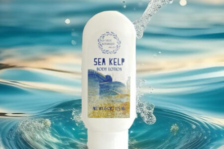 La Salle BOTANIQUE's body lotion with Kelp bioferment for the healthy glow of your skin.