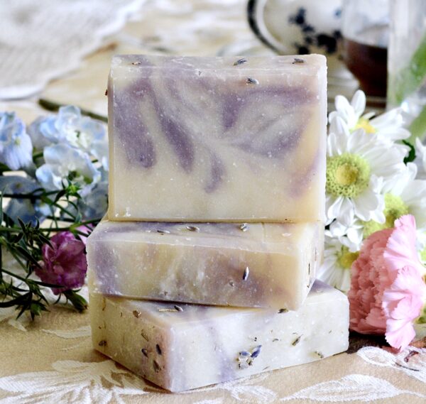 La Salle BOTANIQUE Natural Soap with Lavender & Coconut