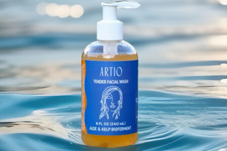 ARTIO BEAUTY Facial Wash with seaweed and aloe vera ferments. Designed for oily and sensitive skin by La Salle BOTANIQUE